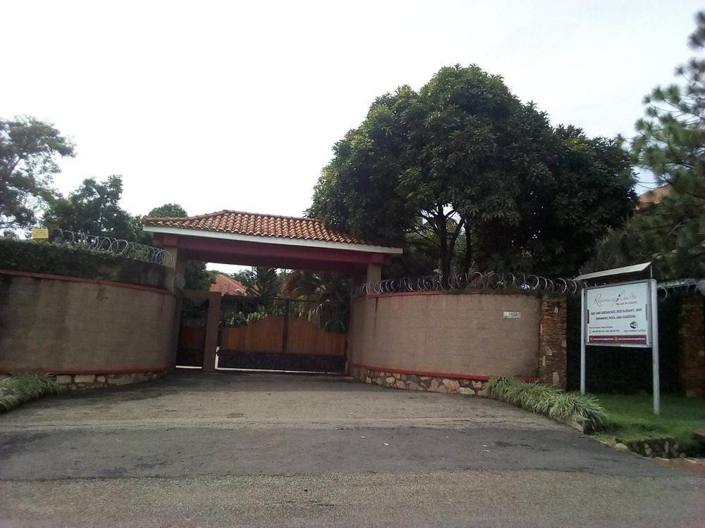Rosemary Courts Bed And Breakfast Entebbe Bagian luar foto