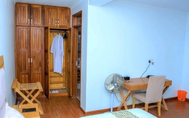 Rosemary Courts Bed And Breakfast Entebbe Bagian luar foto